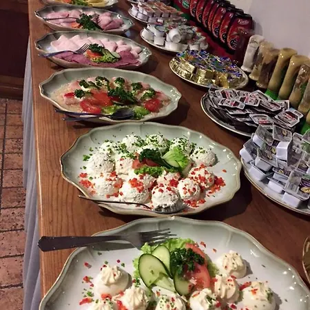 Han/Misafirhane Gosciniec Pod Brzozami