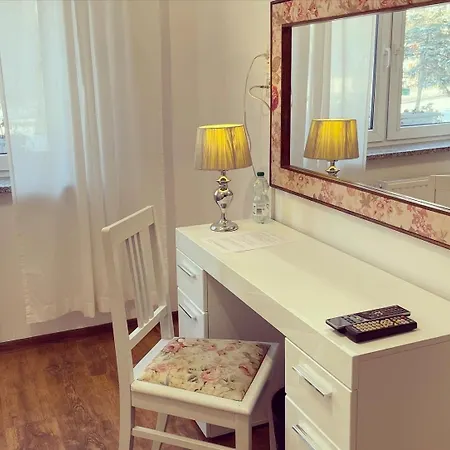 Gosciniec Pod Brzozami 여관 3*